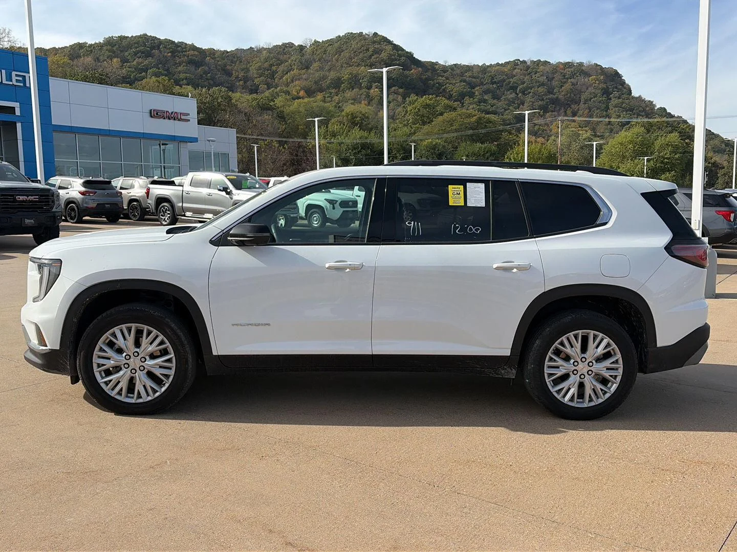 Used 2026 Summit White GMC Elevation image 6