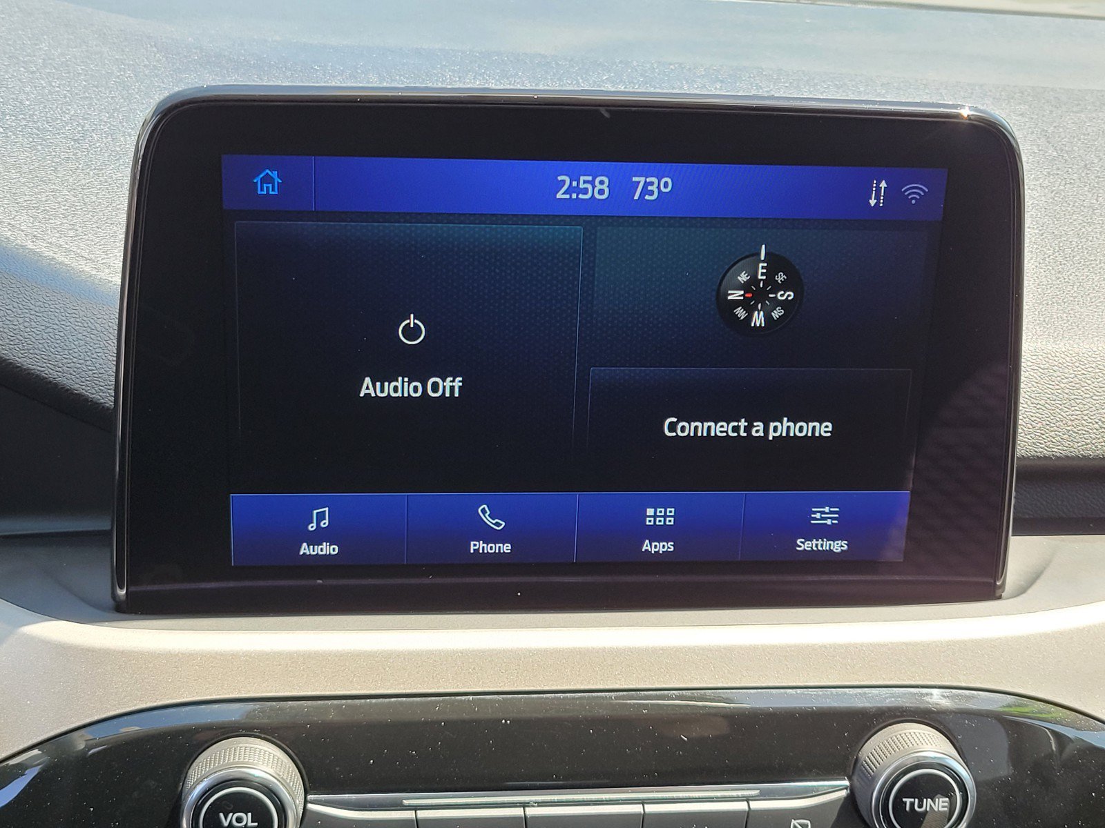 Used 2022 Silver Ford SE image 17