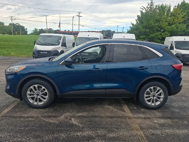 Used 2020 Green Ford SE image 5