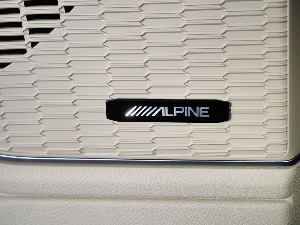 Used 2023 Black Jeep Limited image 25
