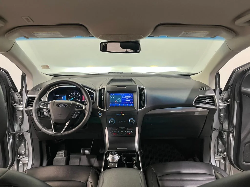 Used 2020 Silver Ford SEL image 19