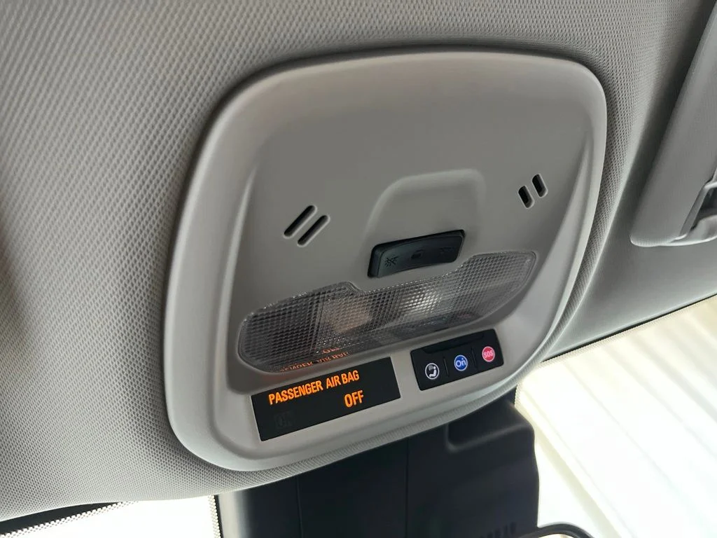 Used 2025 Green Chevrolet ACTIV image 16