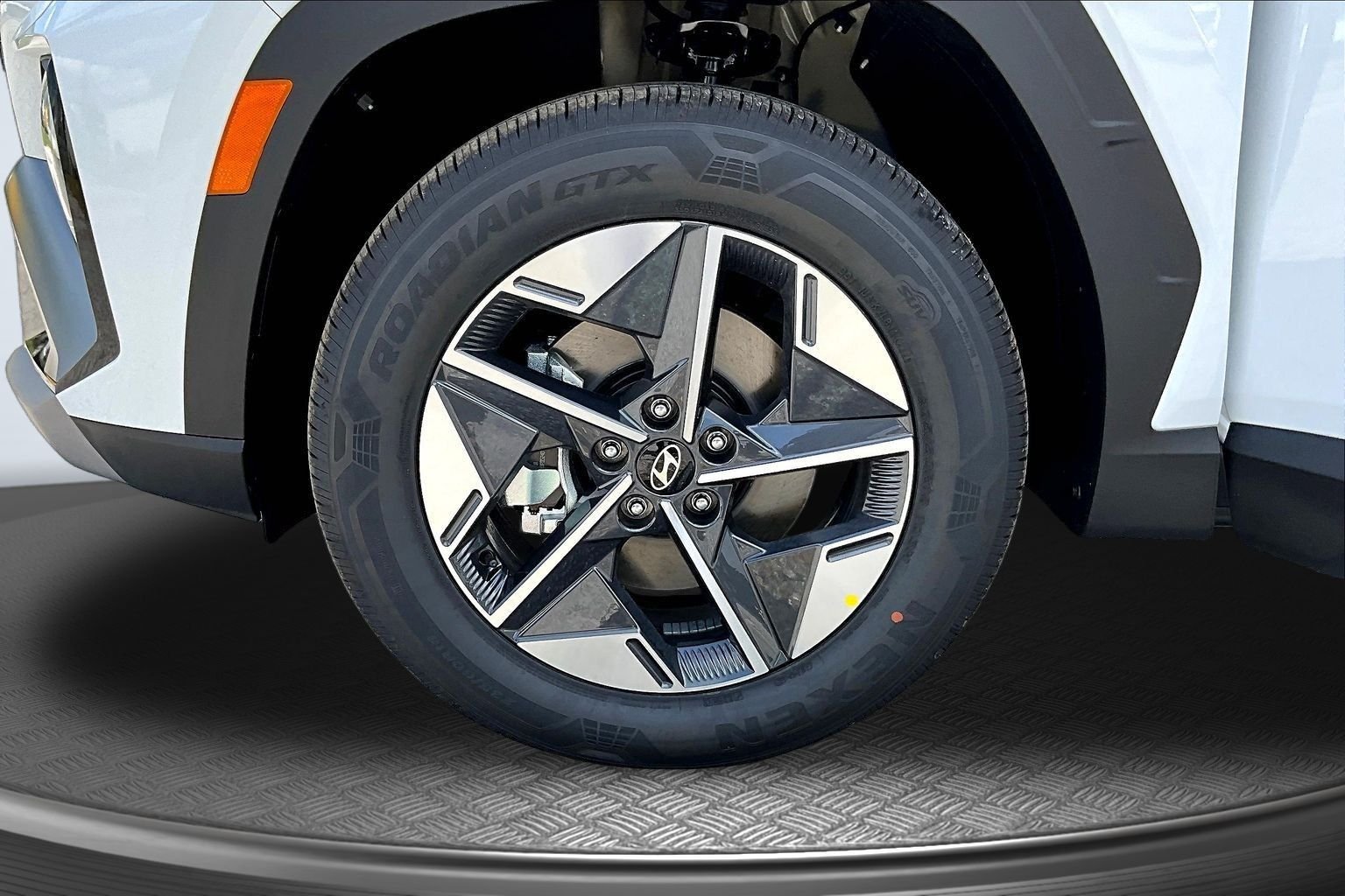 New 2026 White Hyundai SEL Convenience image 13