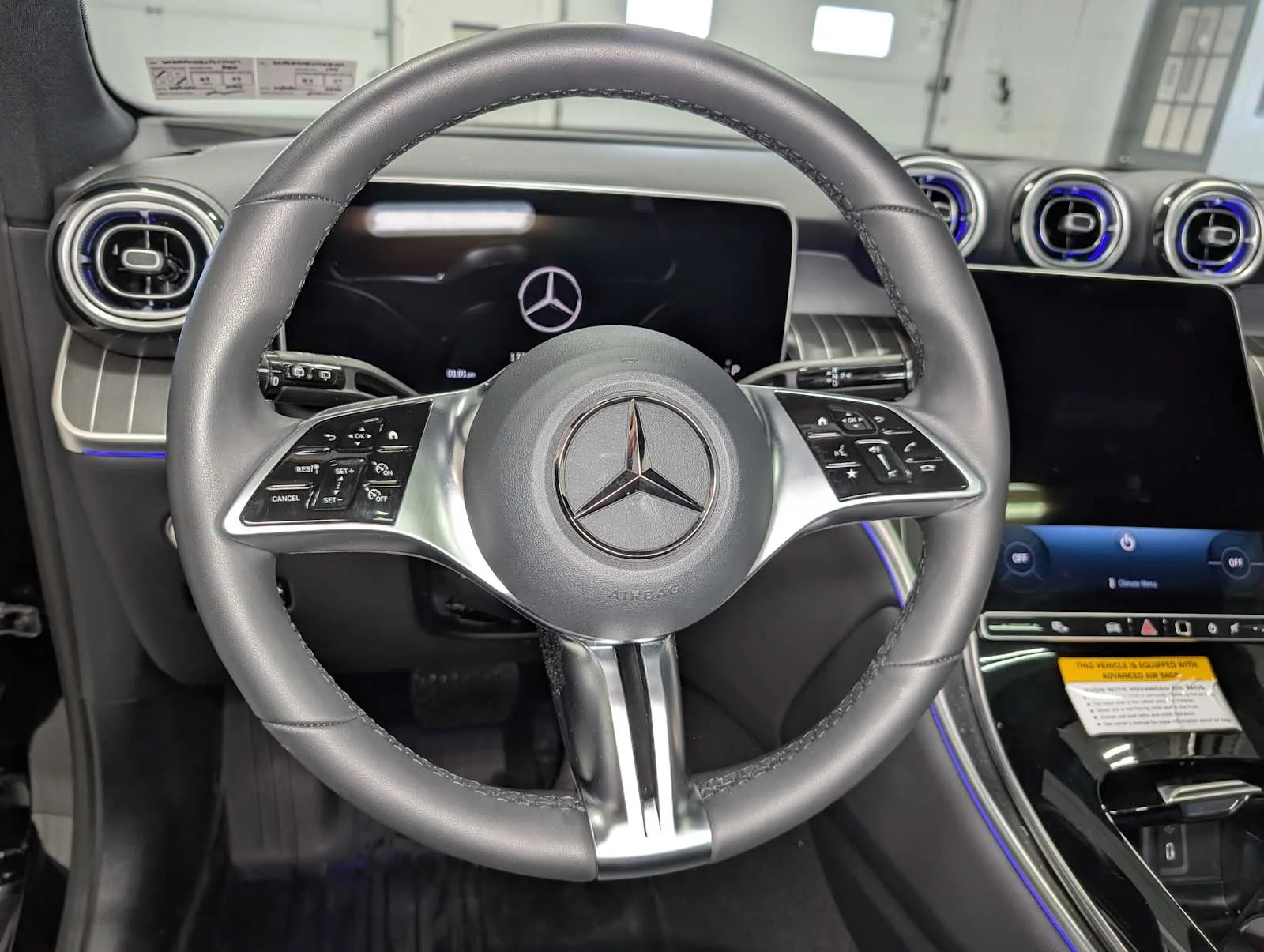 Used 2026 Black Mercedes-Benz GLC 300 image 33