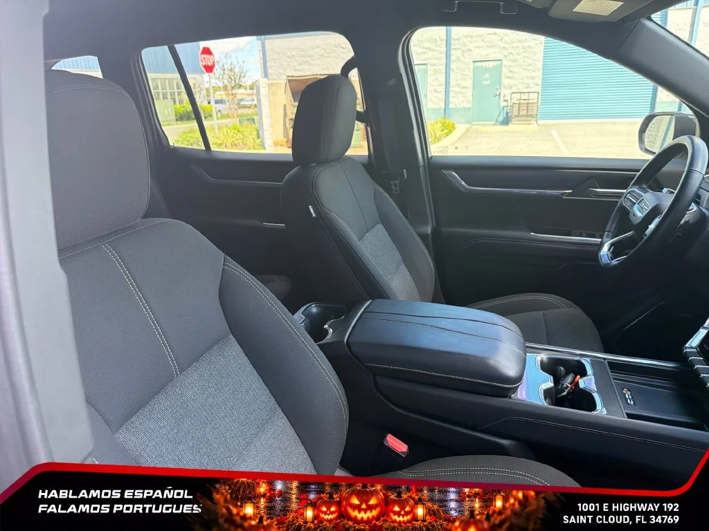 Certified Used 2025 Sterling Metallic GMC Elevation image 32