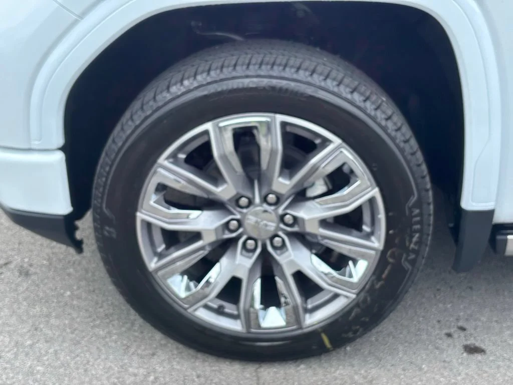 New 2026 Glacier White Tricoat GMC Denali image 11