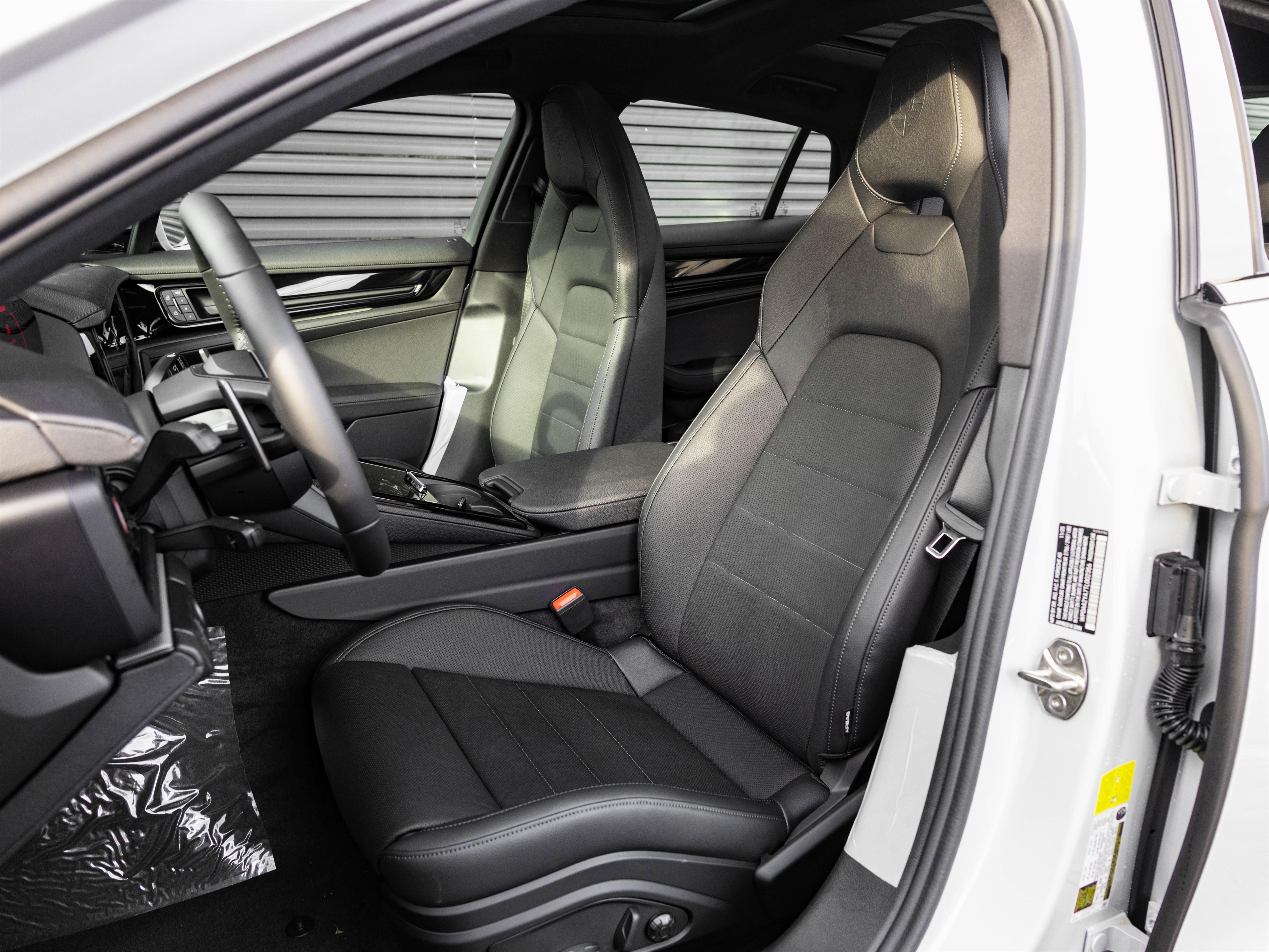 2026 Porsche Panamera Base - Photo 6