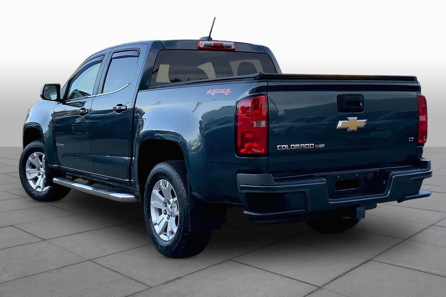 Used 2019 Shadow Gray Metallic Chevrolet 4WD LT image 12