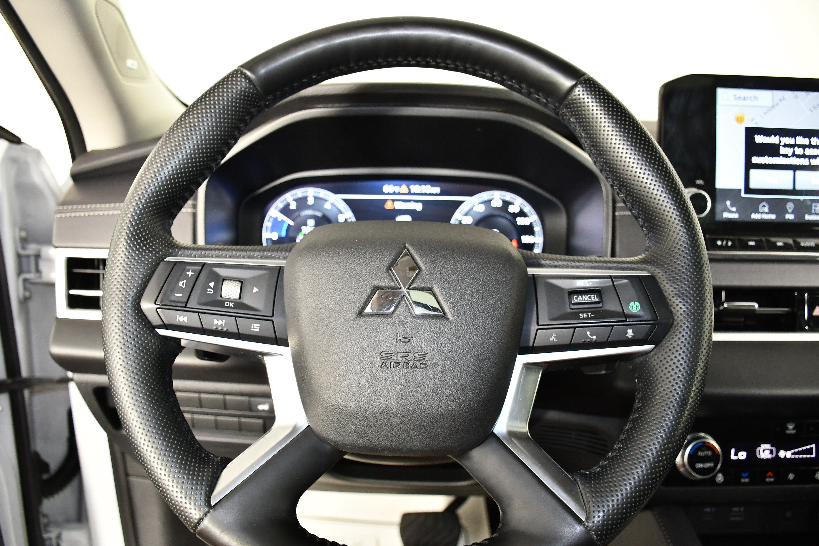 2024 Mitsubishi Outlander SEL - Photo 19