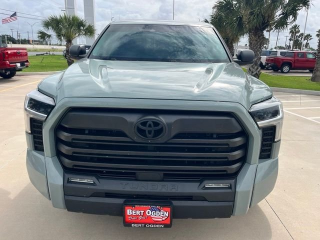 Used 2024  Toyota SR5 image 2