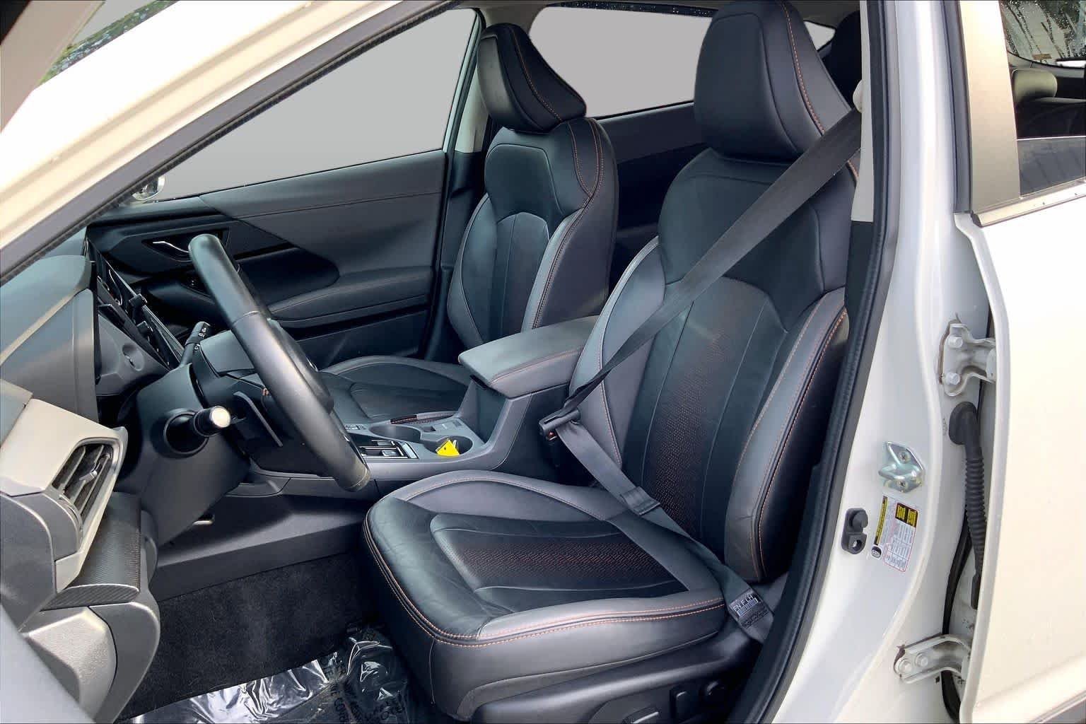 Used 2024 Crystal White Pearl Subaru Limited image 8