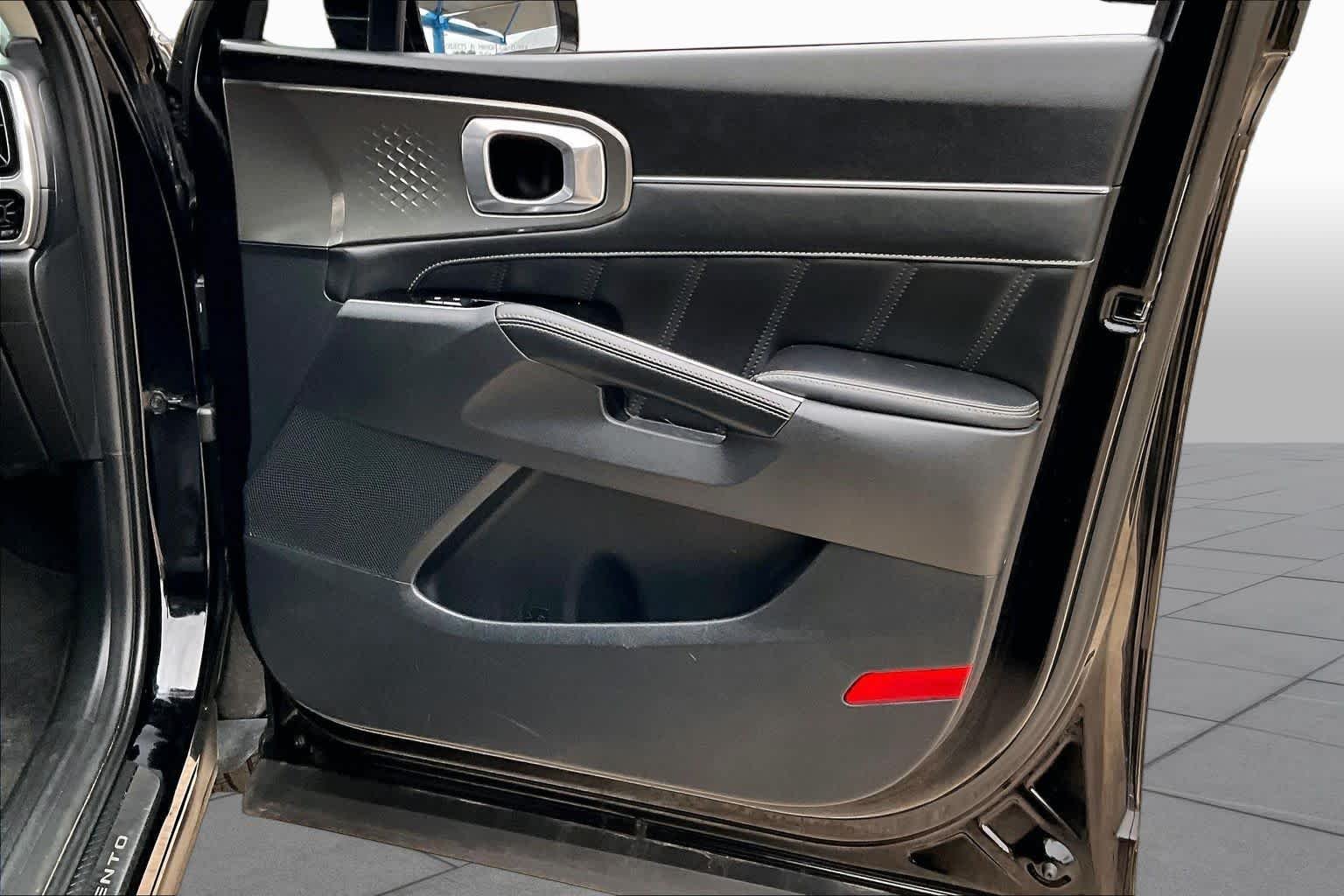 Used 2022 Ebony Black Kia SX image 23