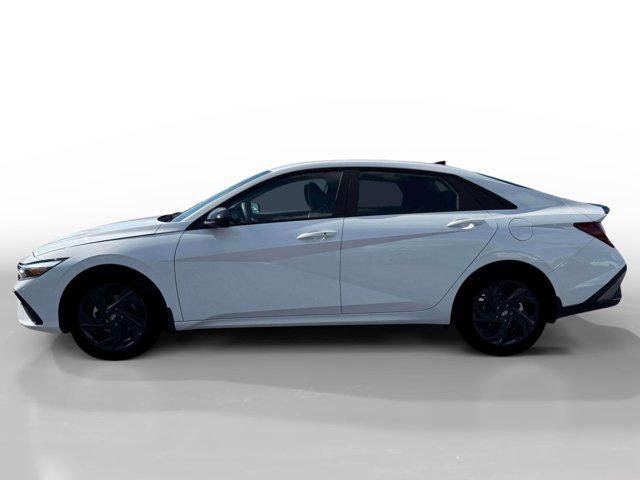 New 2026 Serenity White Hyundai SEL Sport image 22