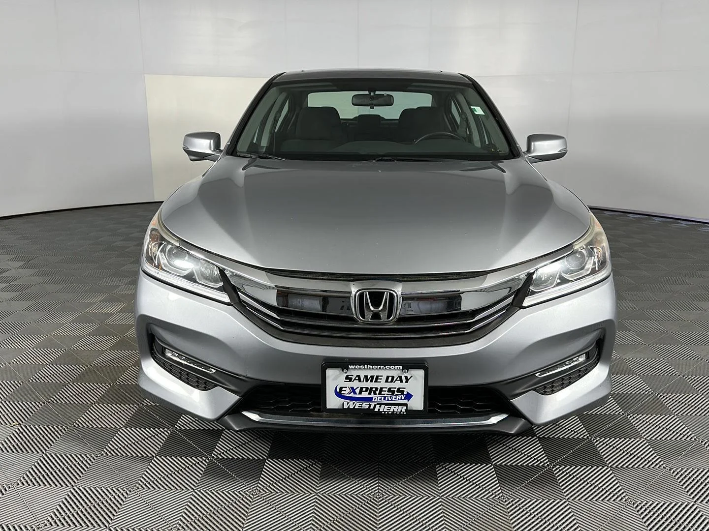 Used 2017 Lunar Silver Metallic Honda EX image 3