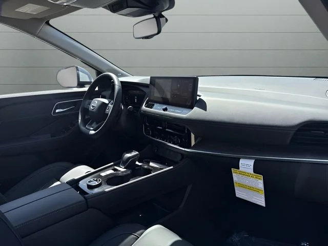 New 2026 Everest White Pearl TriCoat Nissan Platinum image 17