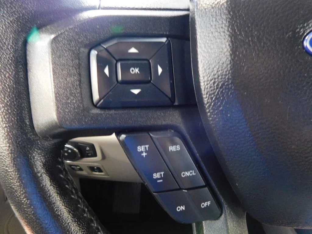 Used 2020 Iconic Silver Metallic Ford XLT image 22