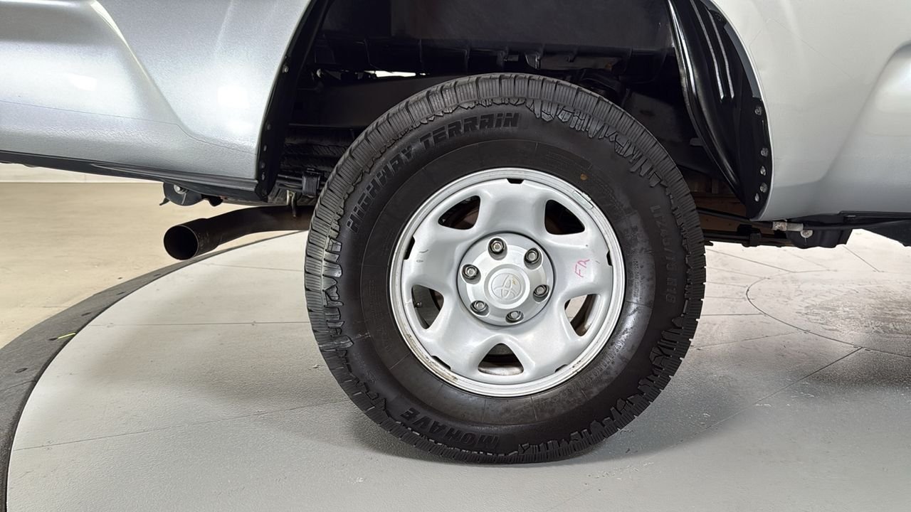 Used 2022 Silver Toyota SR image 22
