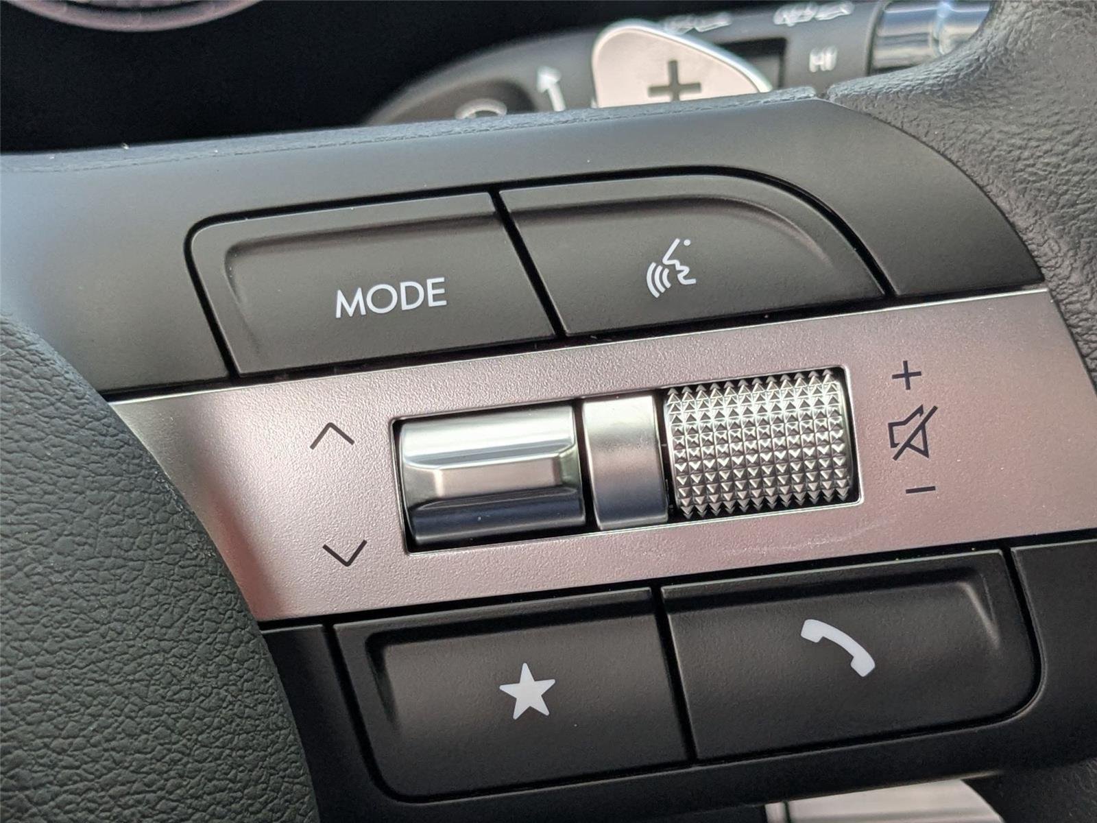 New 2026 Amazon Gray Hyundai SEL image 12