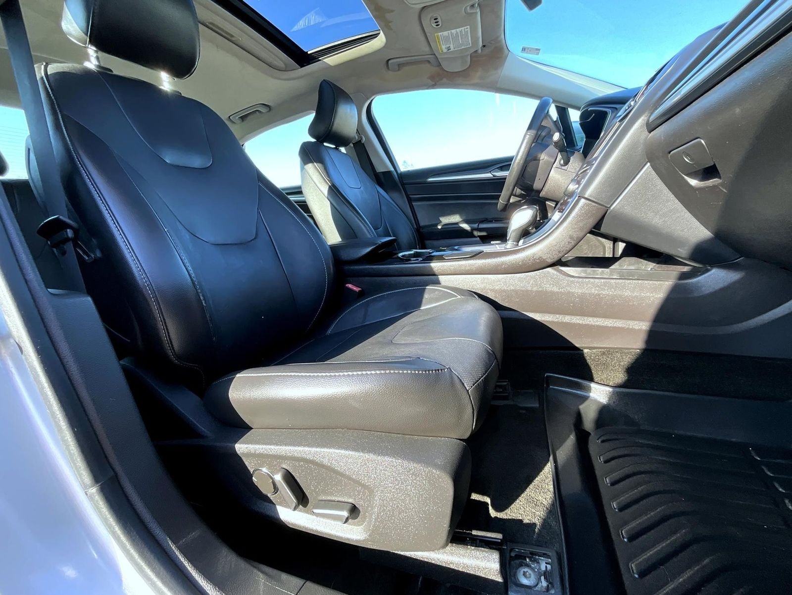 Used 2016 Silver Ford Titanium image 17