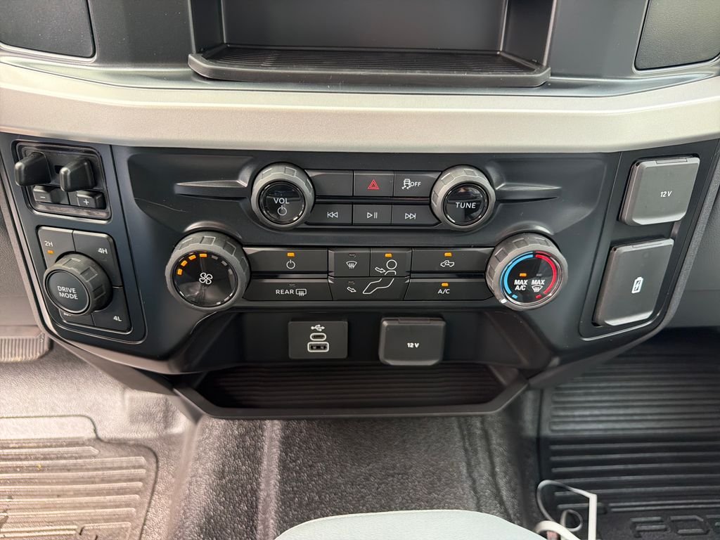 New 2026 Oxford White Ford F-350® XL image 20