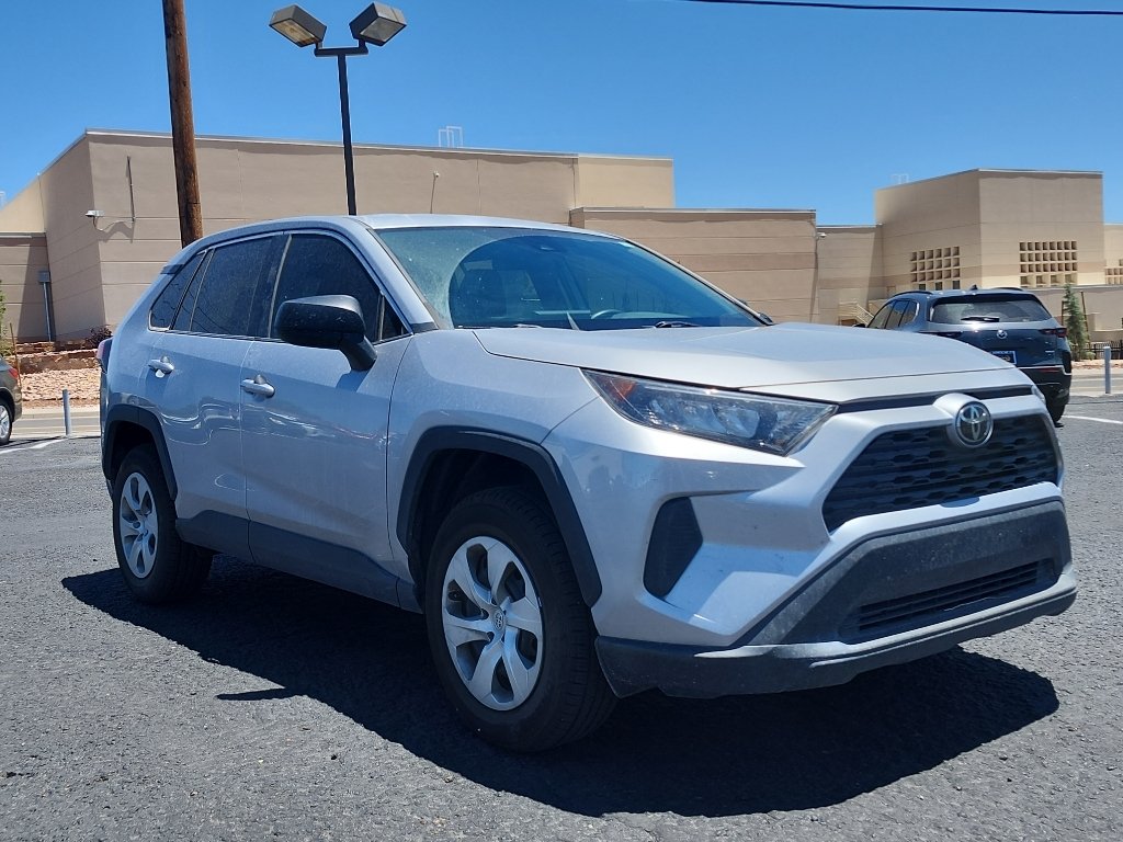 Used 2022 Silver Sky Metallic Toyota LE image 3