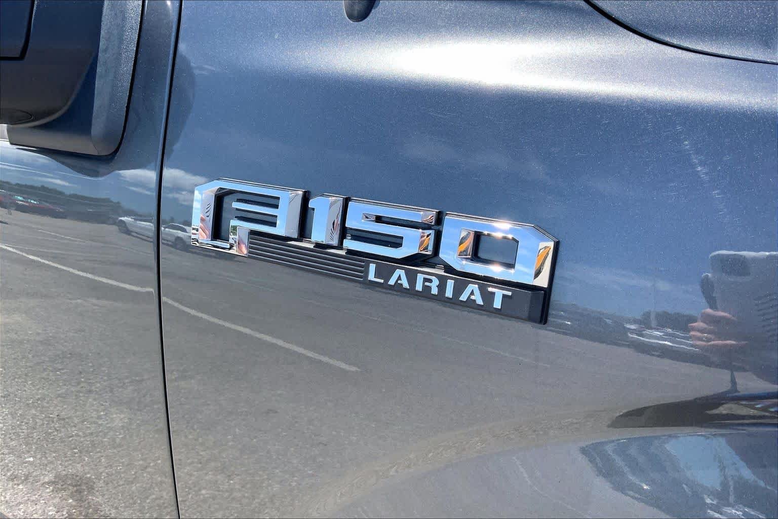 Certified Used 2019 Magnetic Metallic Ford LARIAT image 10