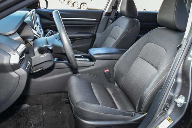 Used 2024 Gray Nissan 2.5 SV image 16