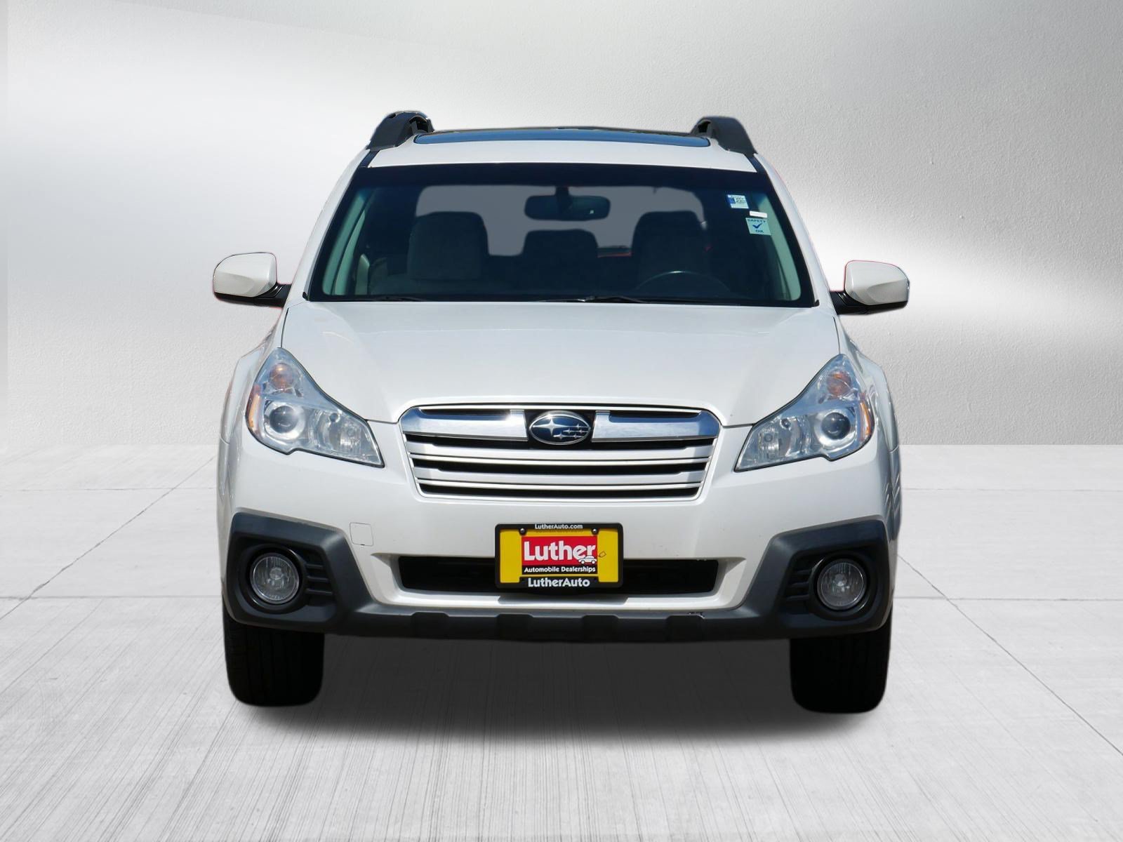 Used 2013 Satin White Pearl Subaru 2.5i Premium image 2