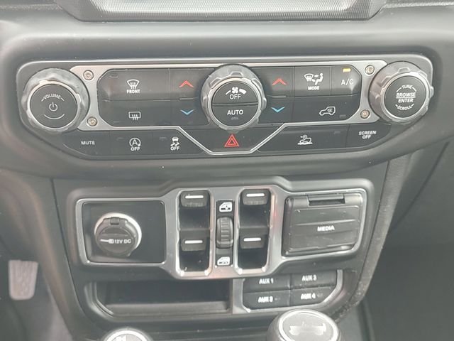 Used 2021 Gray Jeep Unlimited Sahara Altitude image 18