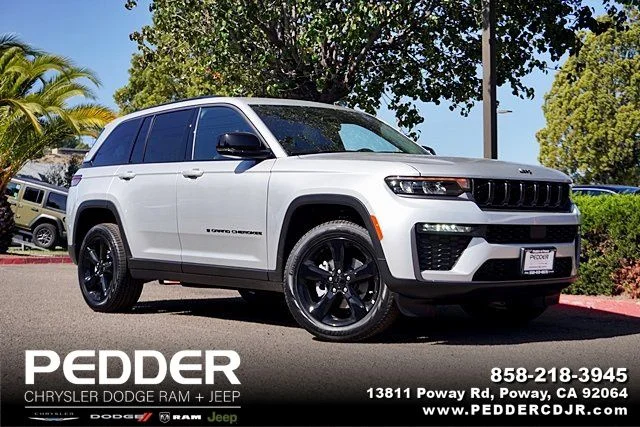 New 2026 Silver Zynith Exterior Paint Jeep Limited image 1
