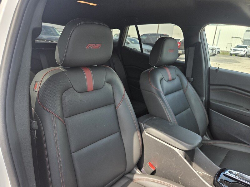 Used 2025 White Chevrolet 2RS image 28
