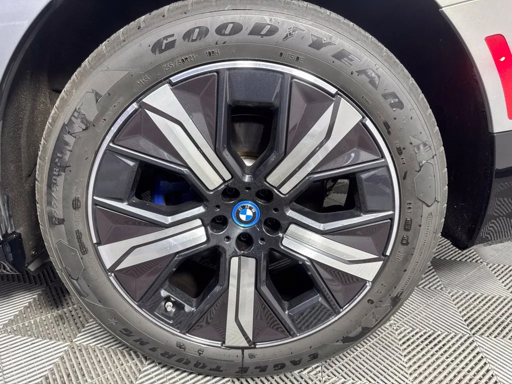 Certified Used 2025 Gray BMW xDrive50 image 10