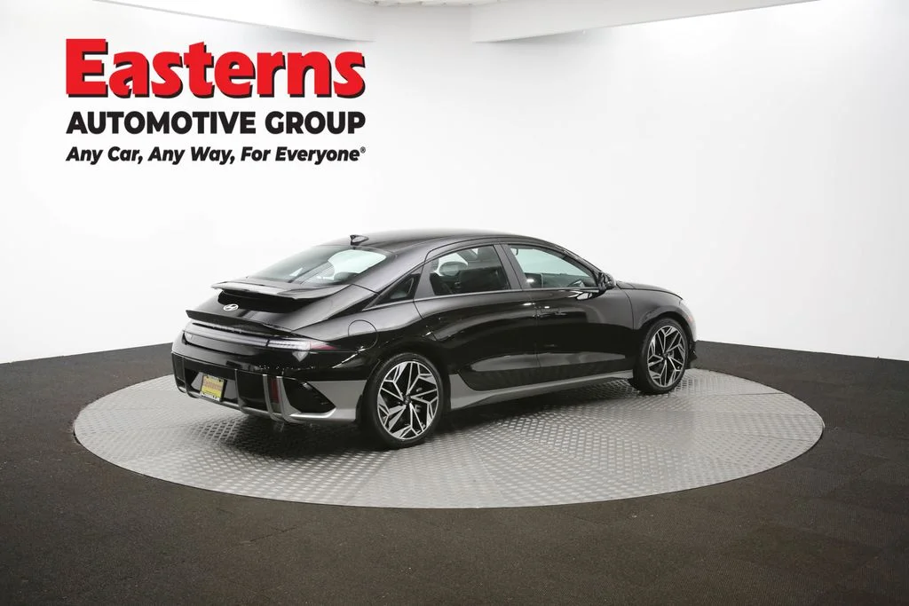 Used 2023 Black Hyundai SEL image 41