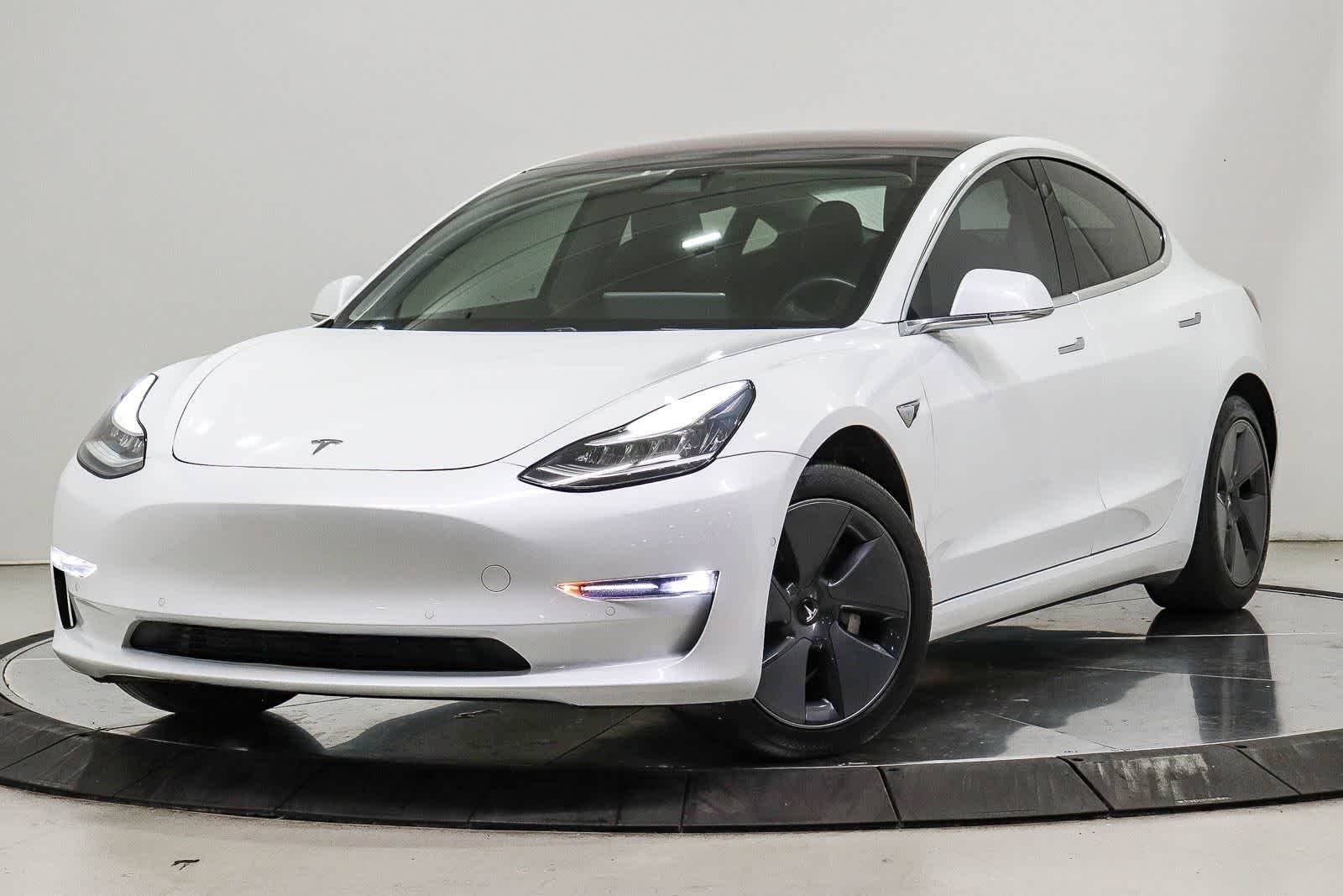 2018 Tesla Model 3 Long Range's photo