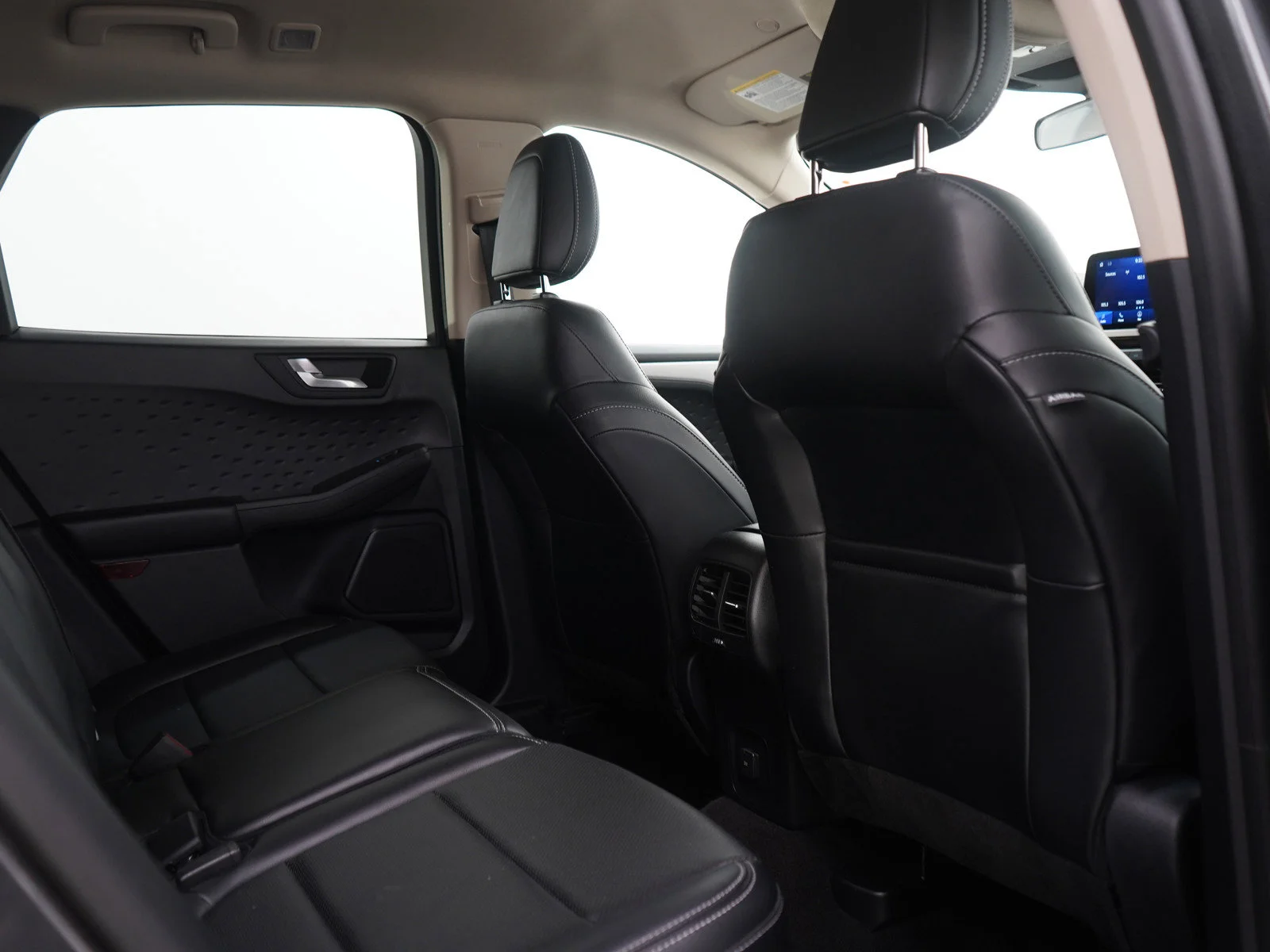 Used 2020 Magnetic Metallic Ford SEL image 12