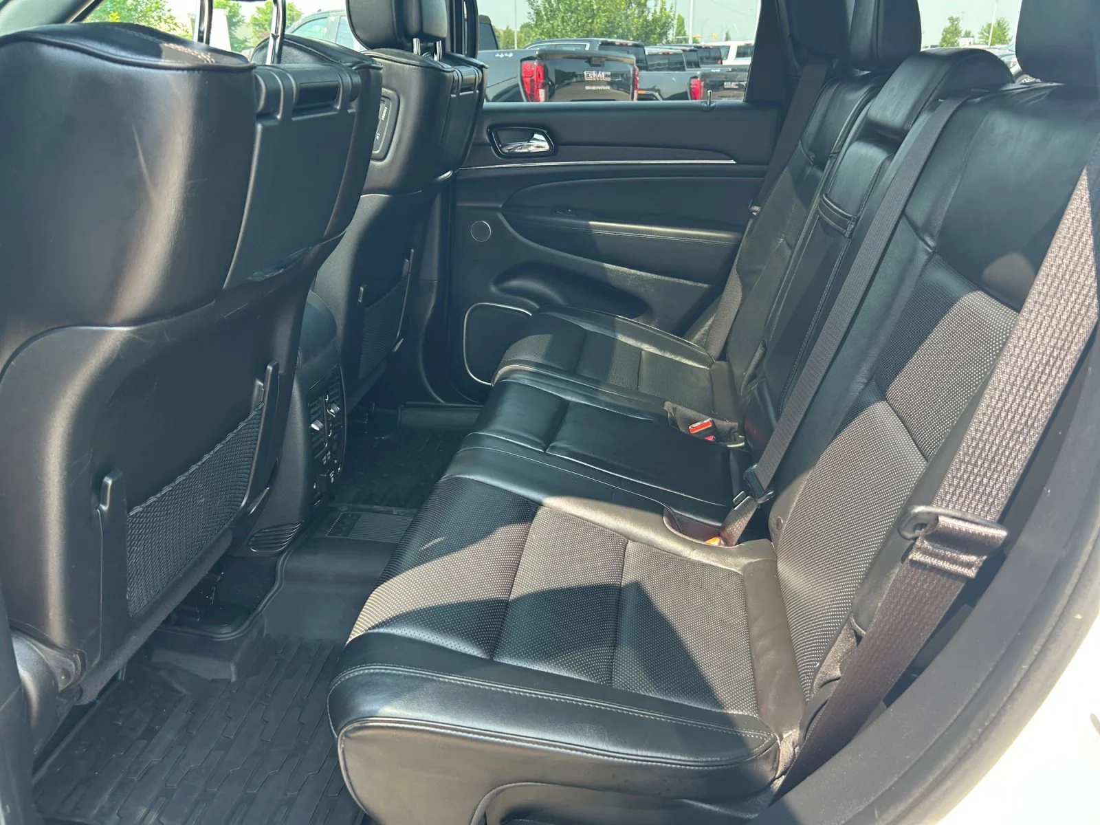 Used 2021 White Jeep OVERLAND HIGH ALTITUDE EDITION image 18
