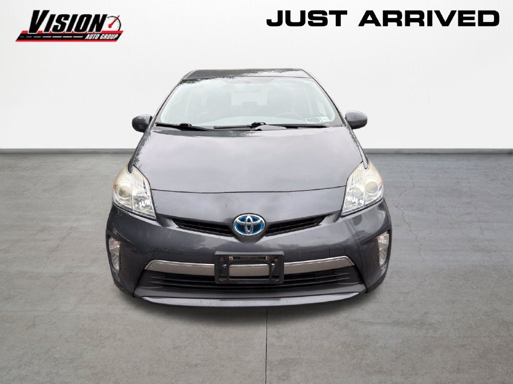 Used 2015 Gray Toyota Base image 2