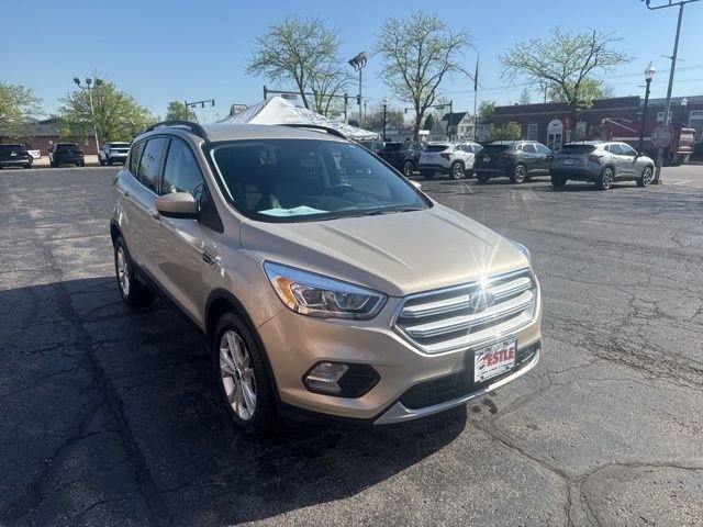 Used 2017 Ford Escape SE with VIN 1FMCU9GDXHUE06768 for sale in Bryan, OH