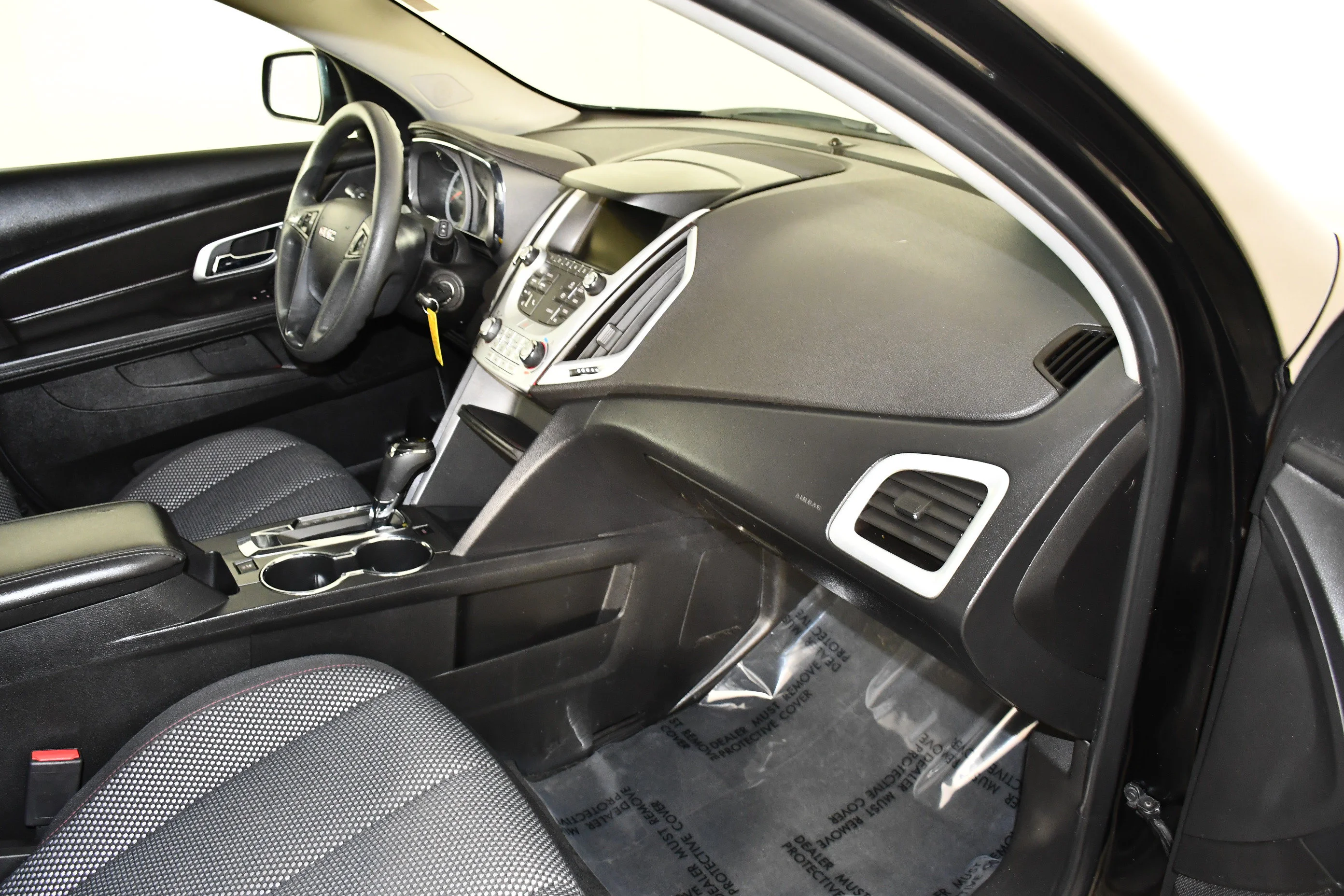 Used 2017 Onyx Black GMC SLE image 38