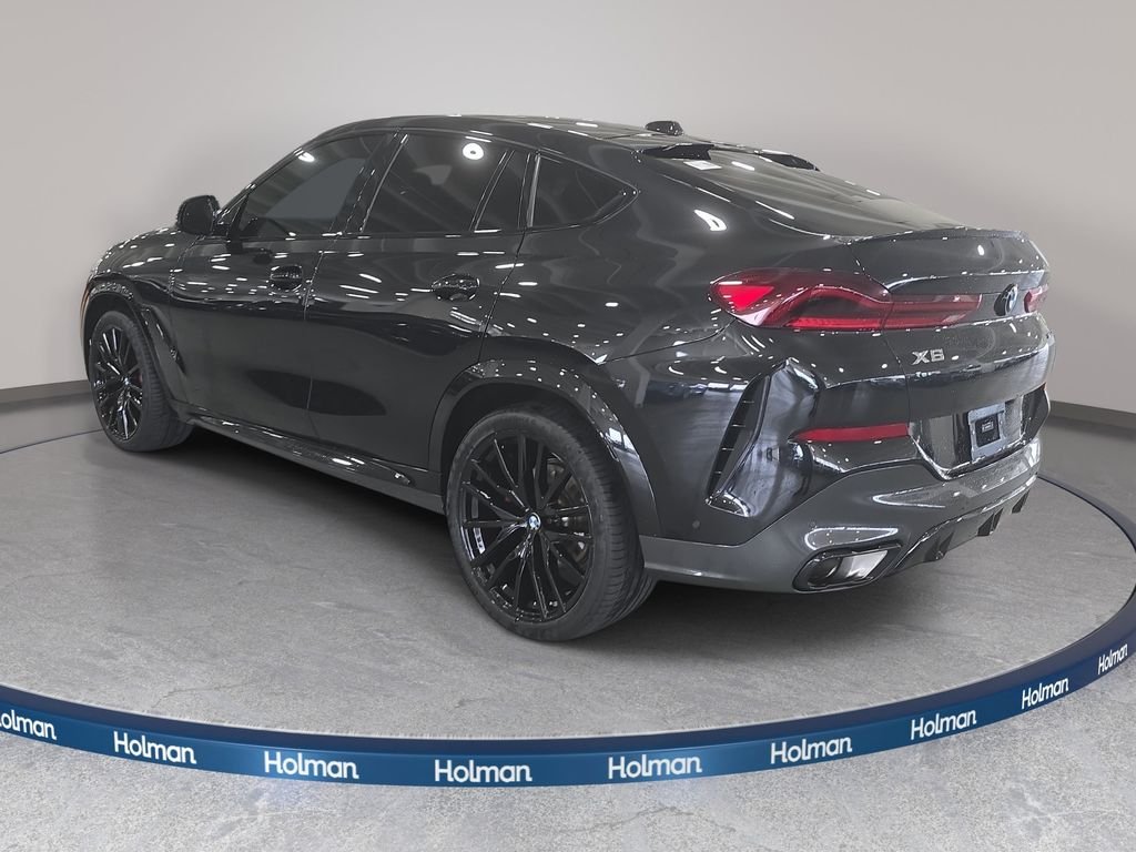 Certified Used 2026 Black Sapphire Metallic BMW xDrive40i image 7