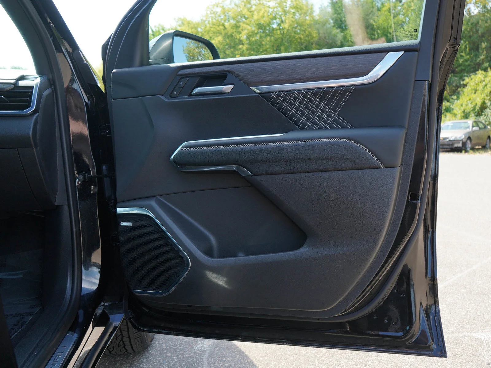 Used 2026 Ebony Twilight Metallic GMC Denali image 9