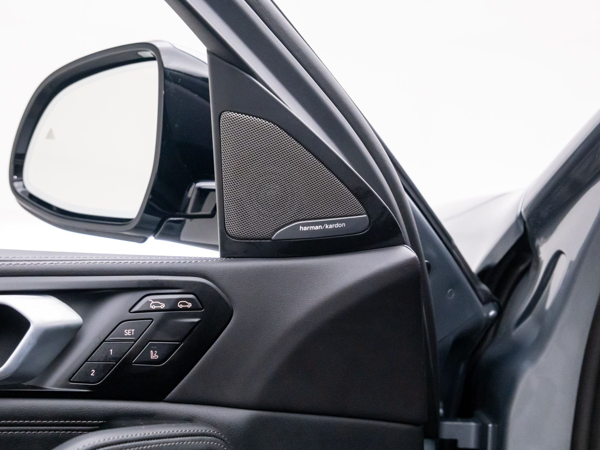 New 2026 Skyscraper Grey Metallic BMW xDrive40i image 14