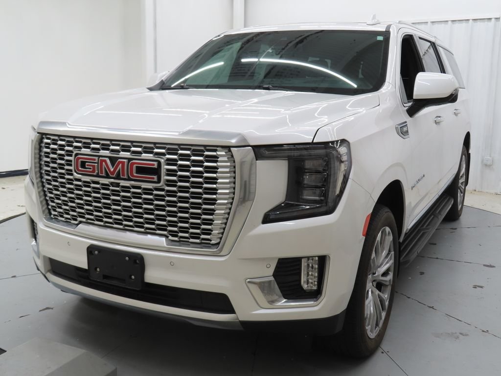 Used 2023 White GMC Denali image 7