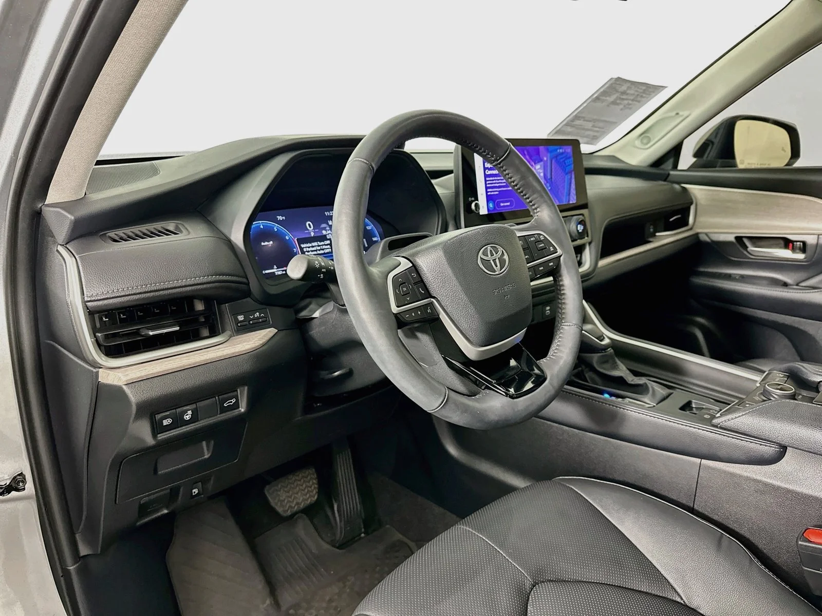 Certified Used 2024 Silver Toyota Platinum image 9
