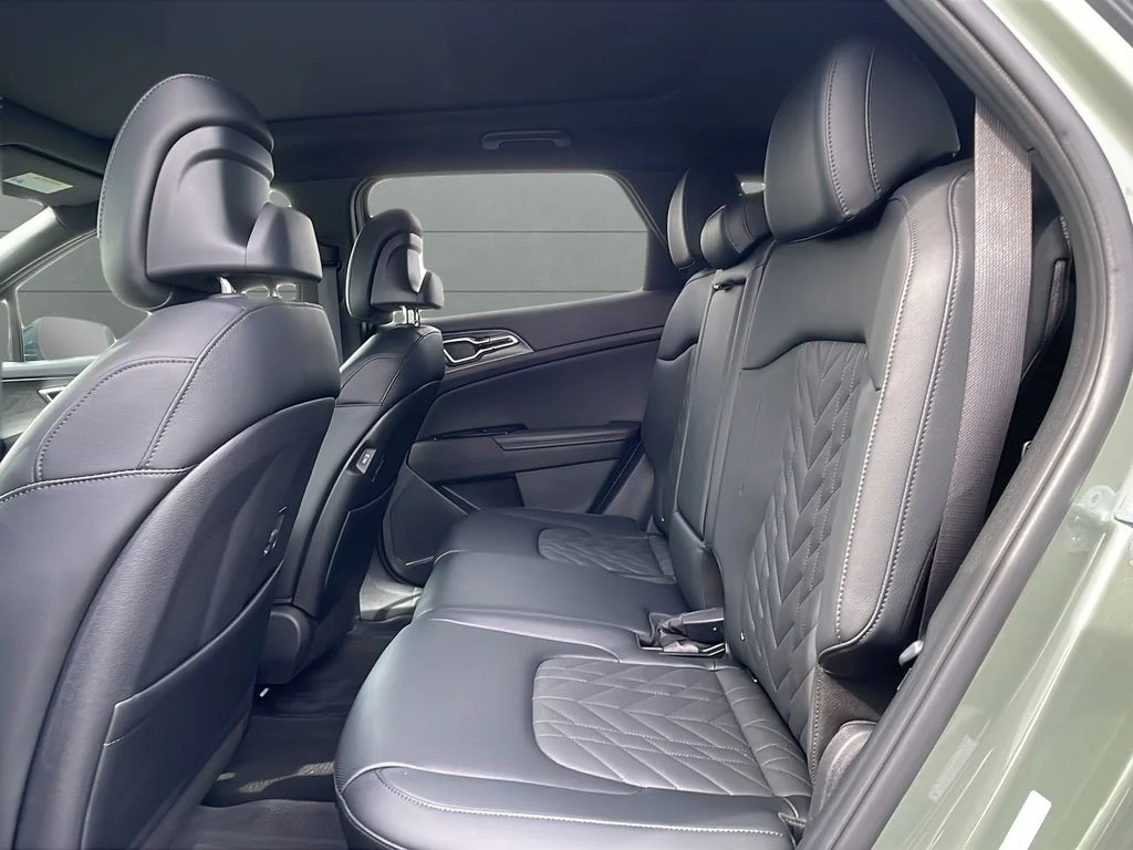 Certified Used 2023 Green Kia X-Pro Prestige image 17