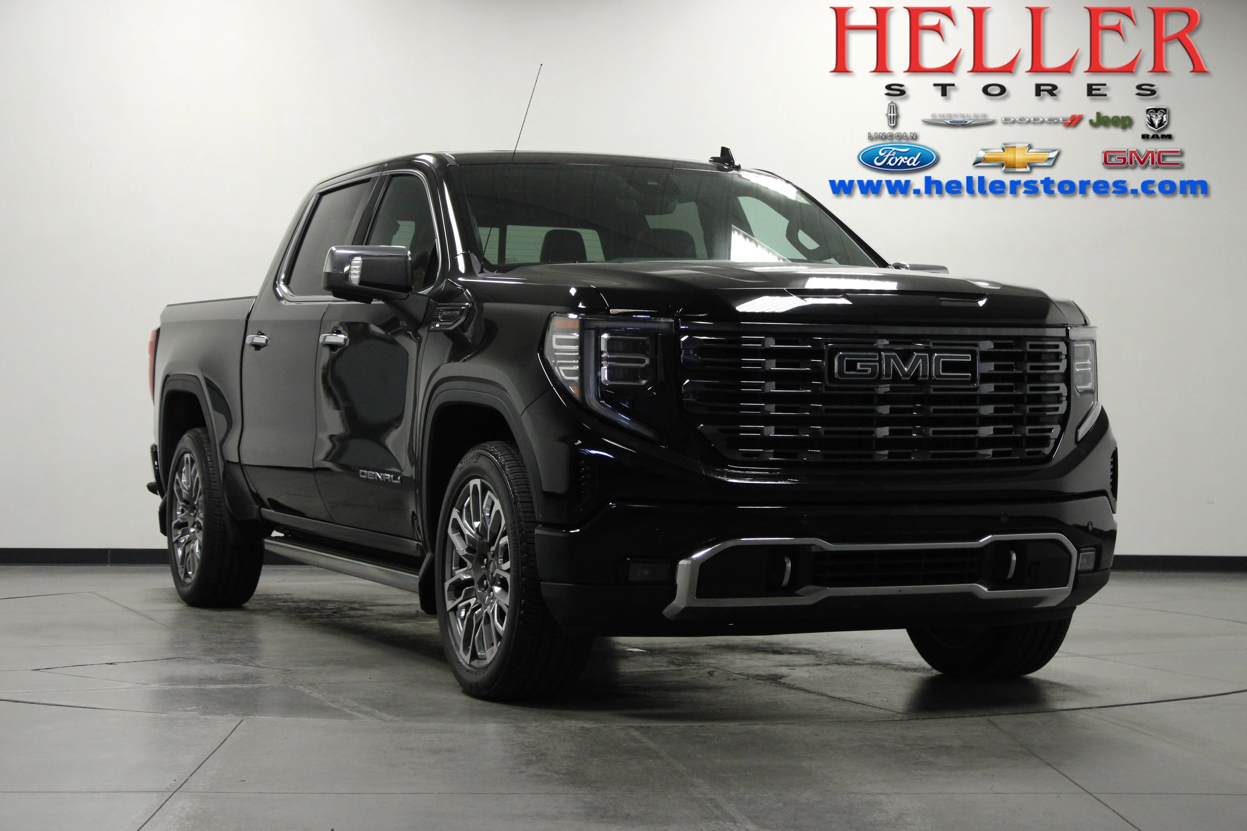 Used 2026 Onyx Black GMC Denali Ultimate image 1