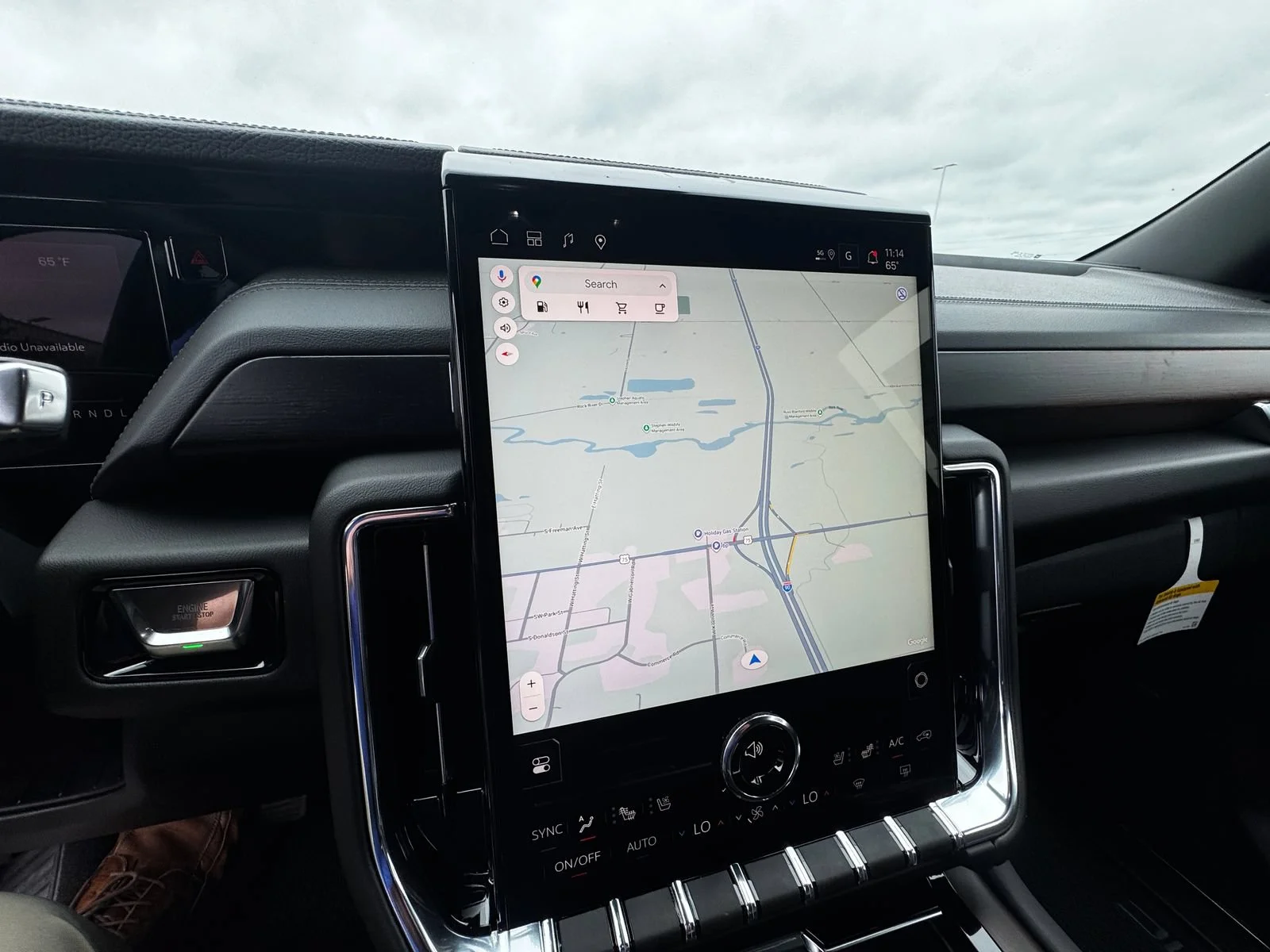 2026 GMC Yukon XL Denali - Photo 21