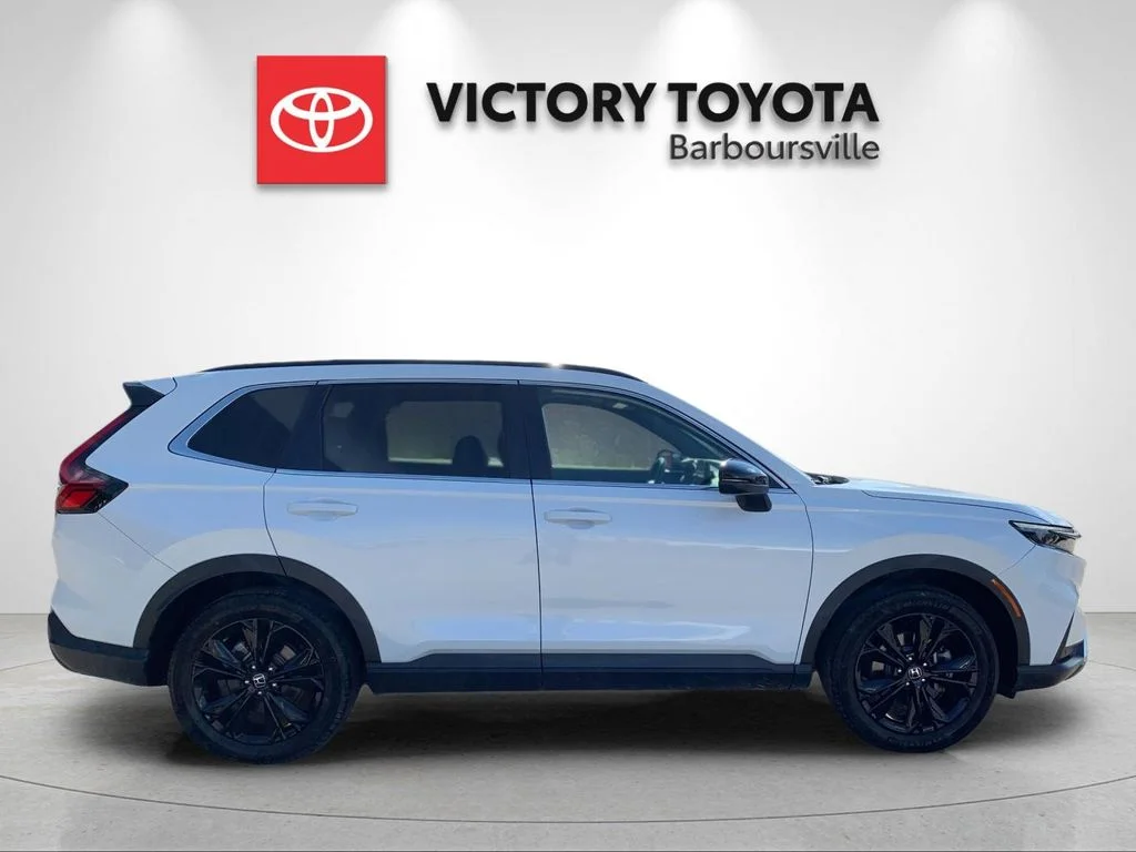 Used 2025 White Honda Sport Touring image 6
