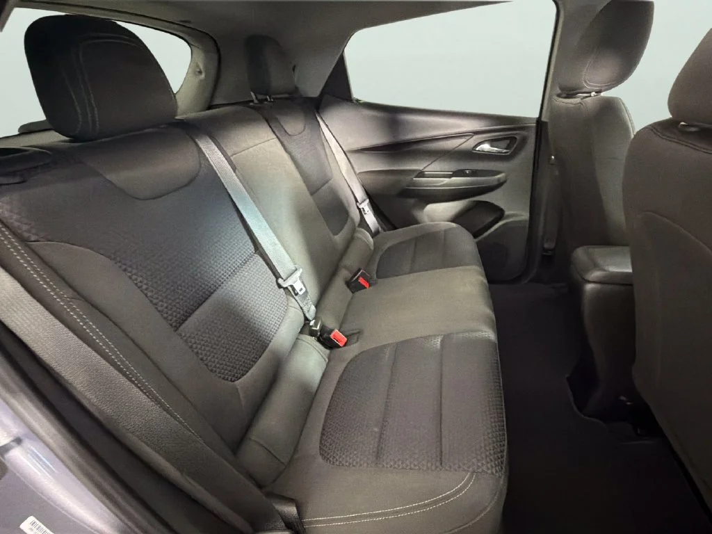 Used 2023 GRAY GHOST METALLIC Chevrolet 1LT image 29