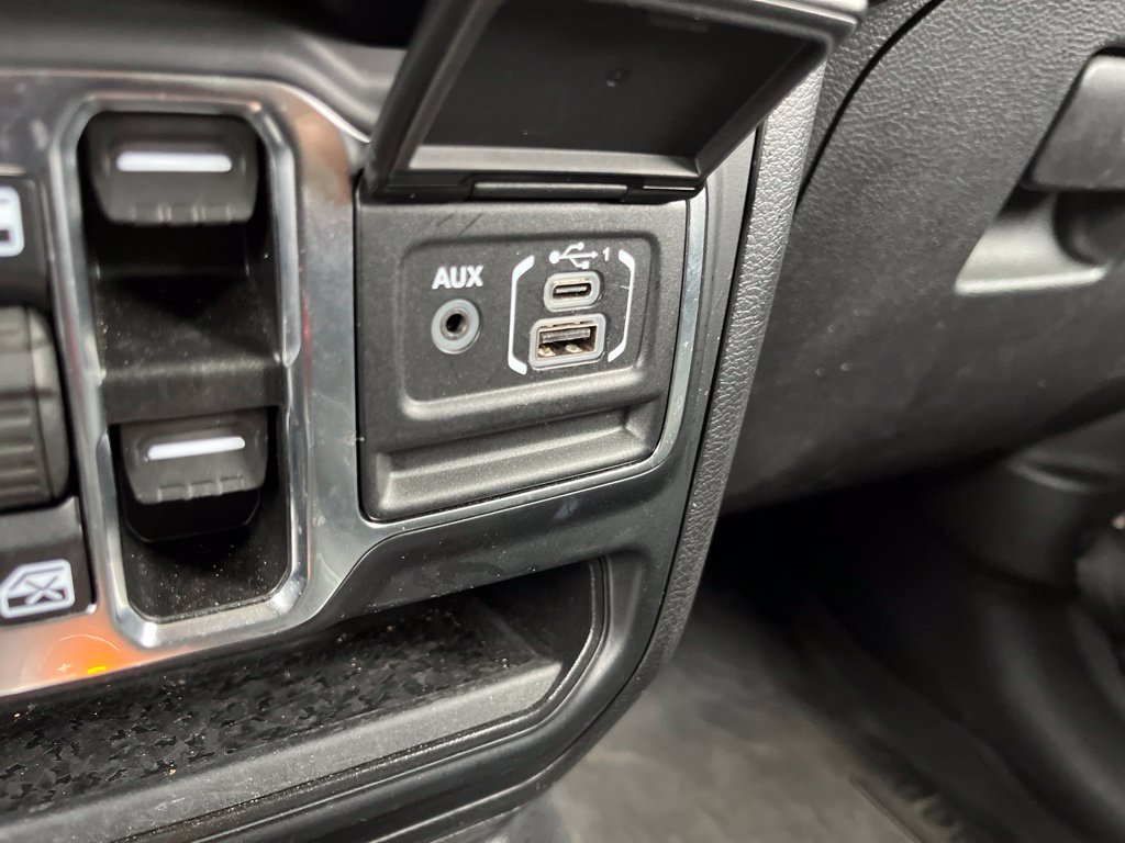 Used 2023 Gray Clearcoat Jeep Freedom Edition image 37